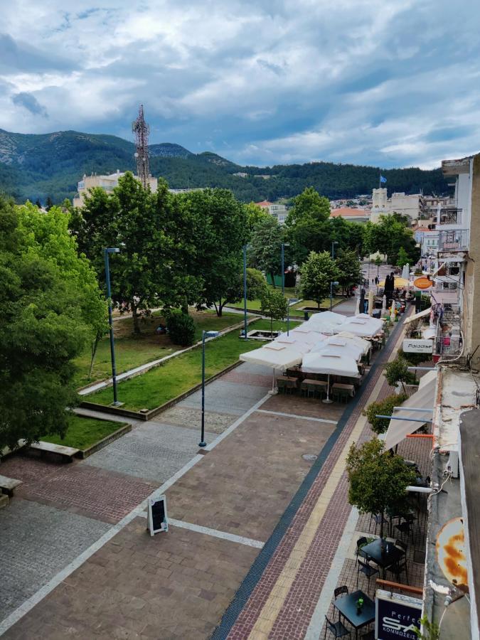 Hospitable Appartment In The Central Park, Xanthi Bagian luar foto